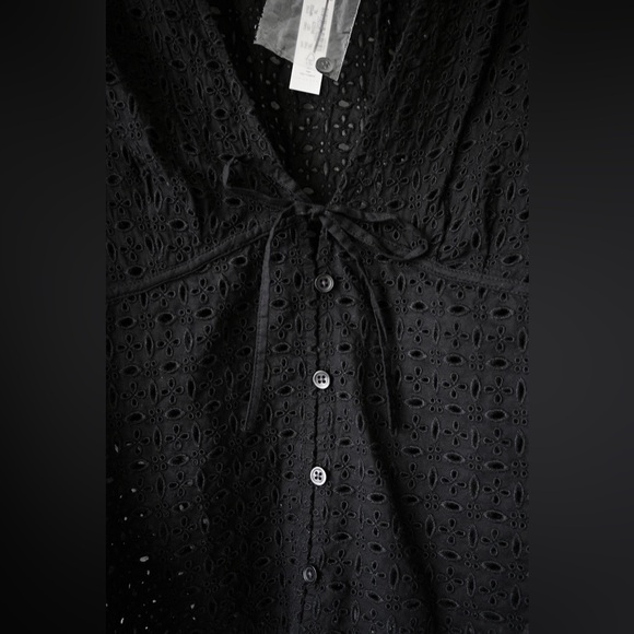 Madewell Front Tie Eyelet Blouse NWT - Picture 5 of 8